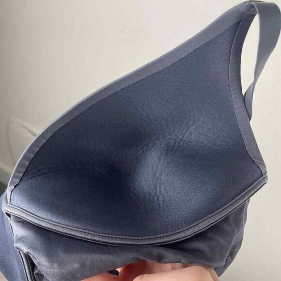 Victoria's Secret Gray Comfy Lined Plunge Bra Size 32 DD - Picture 7 of 8